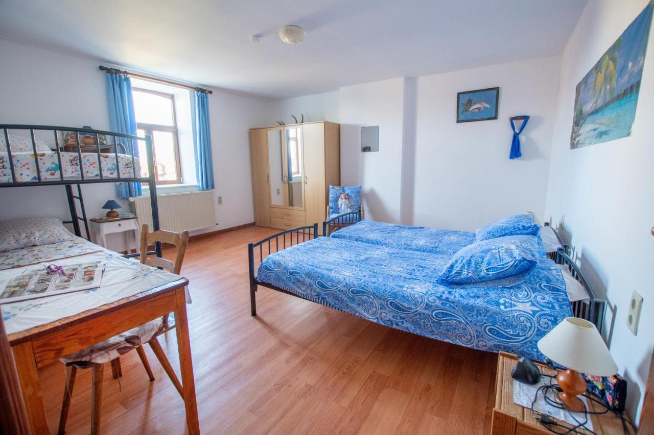 Holiday home Chez Basile Oizy
